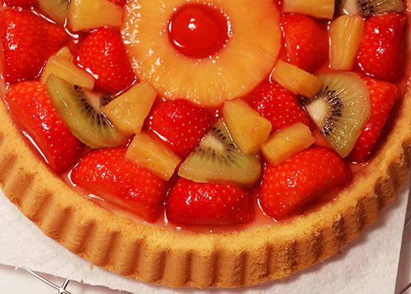German obsttorte or fruit pie