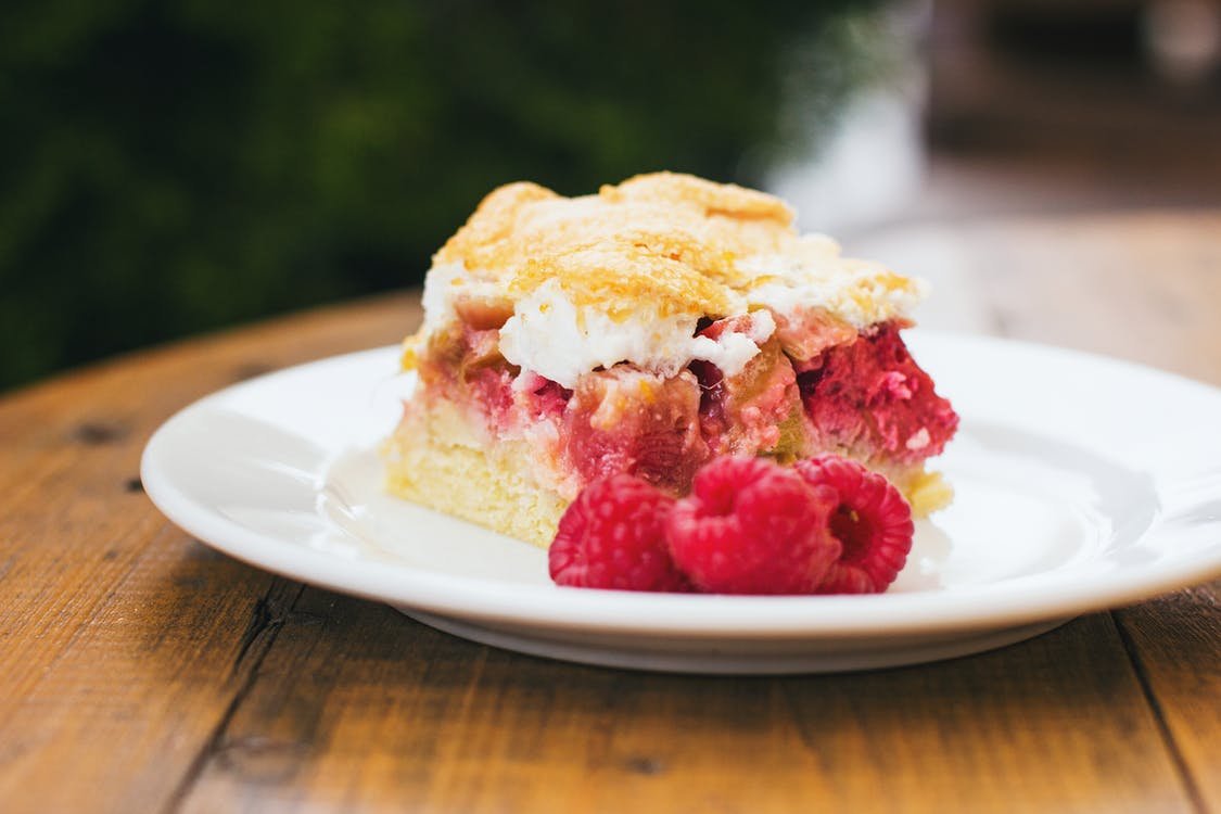 Raspberry meringue dessert, one of the healthy dessert recipes.